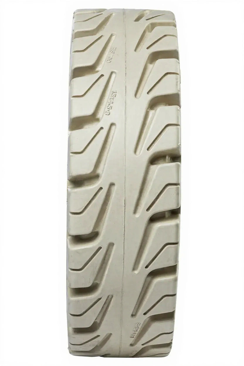 Pneus 23 x 9 - 10 / 6,50 F, MS700