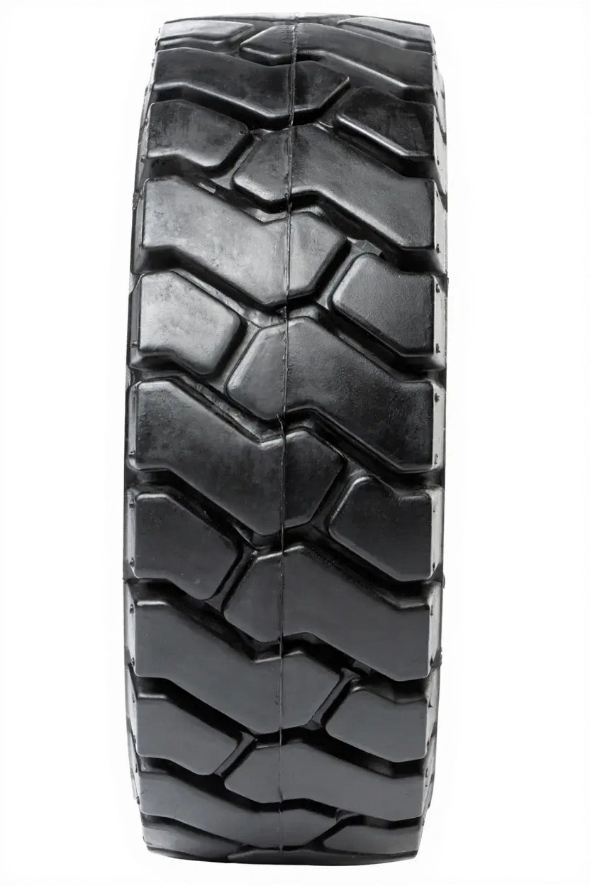 Reifen 28 x 9 - 15 / 7.00, MS701+