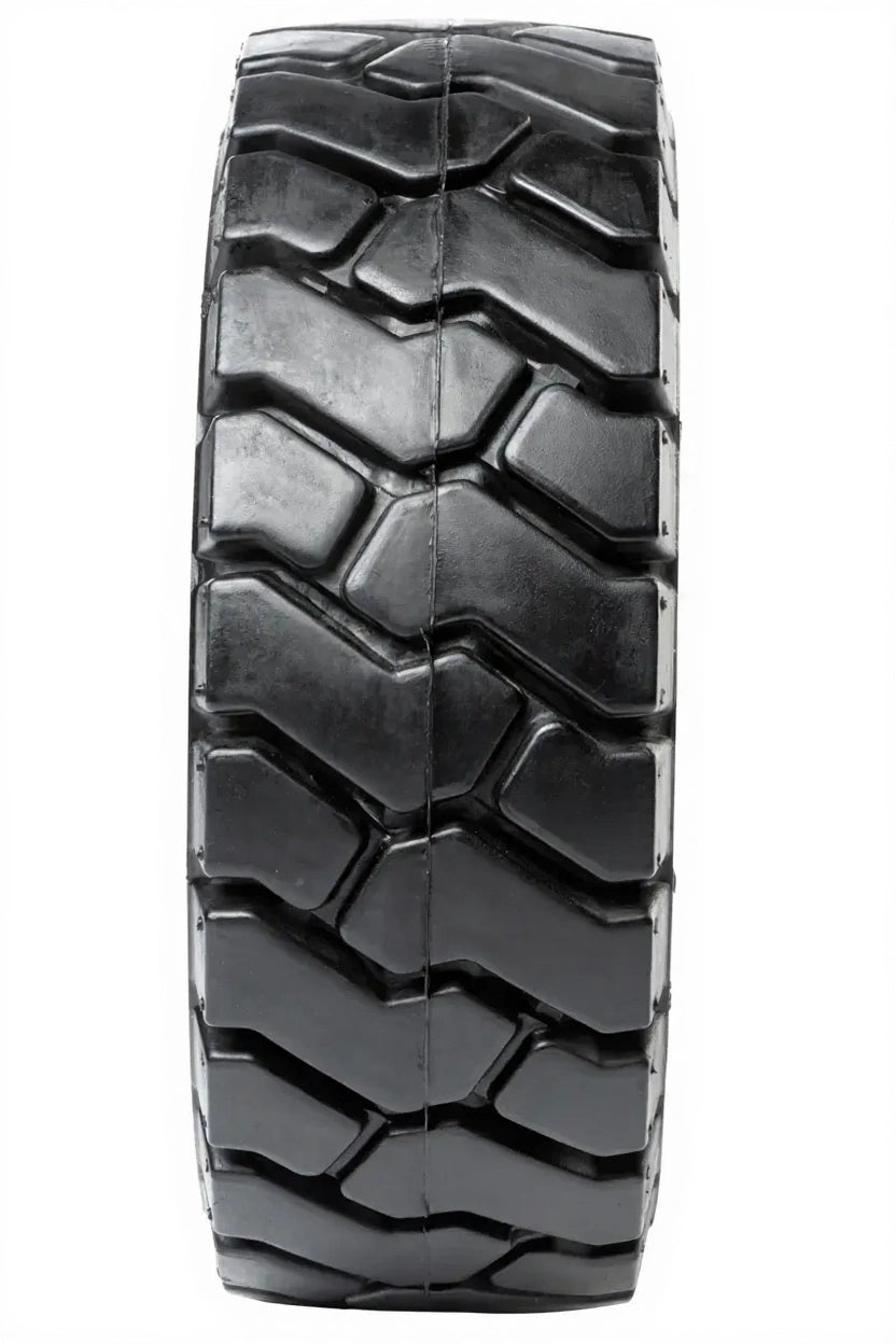 Reifen 28 x 9 - 15 / 7.00, MS701+