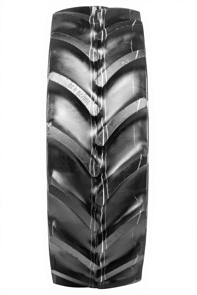 Tires 320 / 70 R 20, AC 70 T