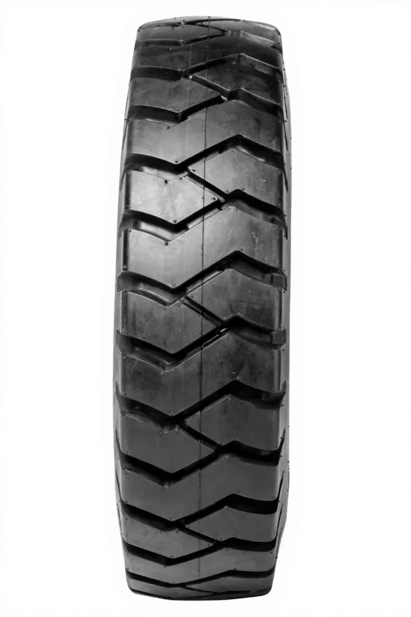 Reifen 8.15 - 15, PL 801