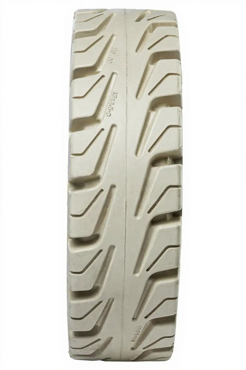 Pneus 23 x 9 - 10 / 6,50 F, MS700